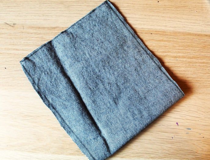 用旧牛仔裤DIY结实耐用的粉笔袋教程-第12张图片-趣作屋 用旧牛仔裤DIY结实耐用的粉笔袋教程-第12张图片-趣作屋