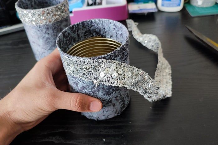 废旧布料和罐头变身创意笔筒教程-第22张图片-趣作屋