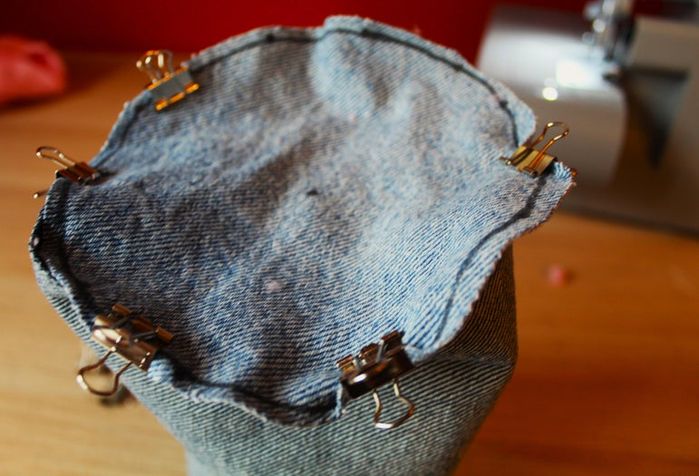 用旧牛仔裤DIY结实耐用的粉笔袋教程-第23张图片-趣作屋 用旧牛仔裤DIY结实耐用的粉笔袋教程-第23张图片-趣作屋