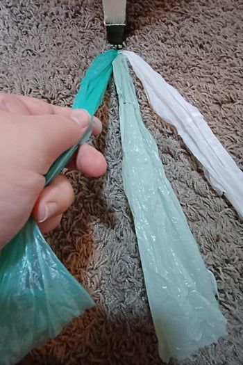 用塑料袋DIY手链教程-第14张图片-趣作屋 用塑料袋DIY手链教程-第14张图片-趣作屋