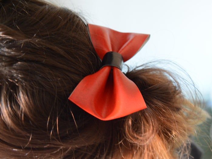 废旧笔记本变身时尚皮革配饰教程-第21张图片-趣作屋