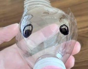 简易环保塑料瓶改造存钱罐教程-第15张图片-趣作屋 简易环保塑料瓶改造存钱罐教程-第15张图片-趣作屋