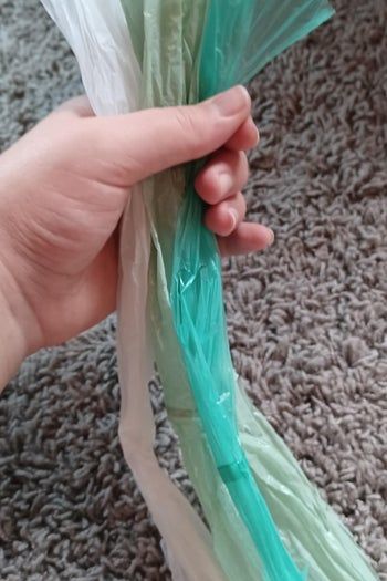 用塑料袋DIY手链教程-第10张图片-趣作屋 用塑料袋DIY手链教程-第10张图片-趣作屋