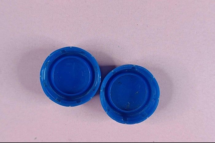 简单又有趣的橡皮筋驱动移动玩具制作教程-第2张图片-趣作屋