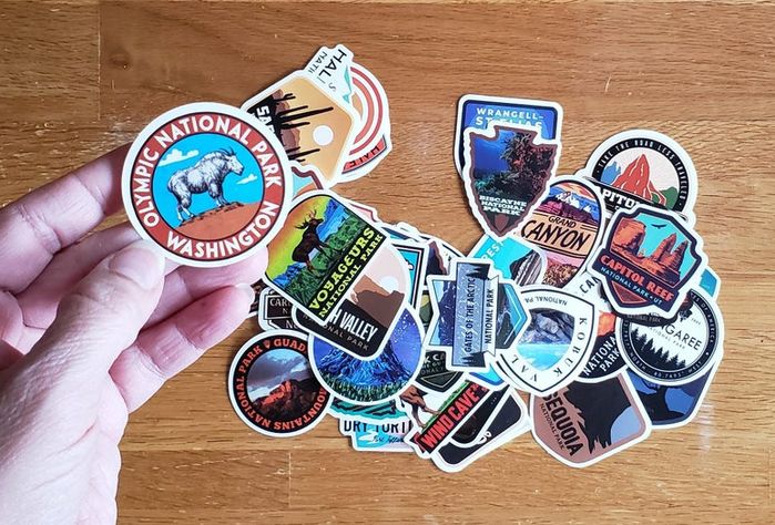 用复古行李箱打造国家公园贴纸墙面艺术-第19张图片-趣作屋