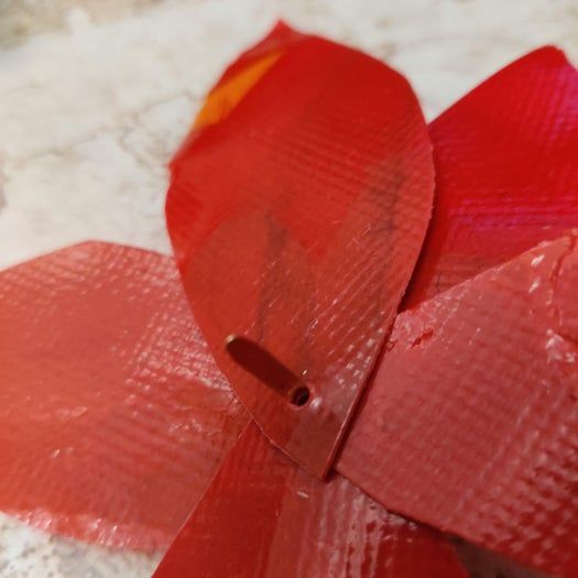 回收塑料制作环保圣诞花环教程-第19张图片-趣作屋