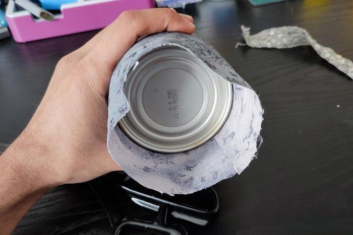 废旧布料和罐头变身创意笔筒教程-第15张图片-趣作屋