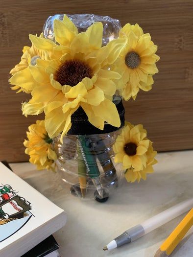 用矿泉水瓶和拉链制作创意收纳容器-第13张图片-趣作屋