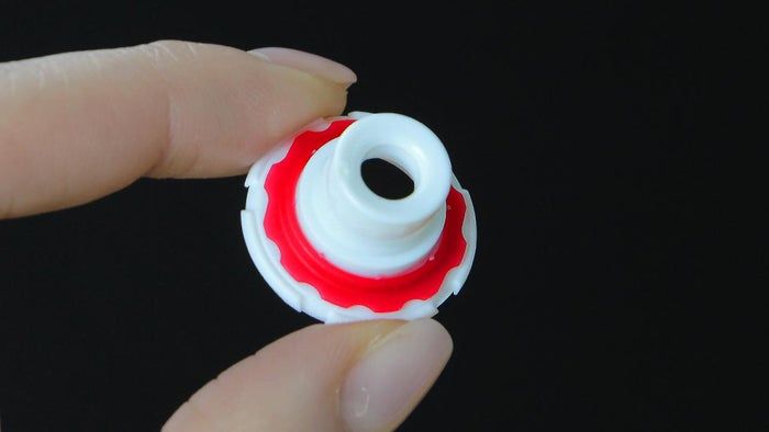 塑料瓶变废为宝：超简单3个生活小妙招-第1张图片-趣作屋