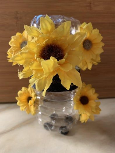 用矿泉水瓶和拉链制作创意收纳容器-第12张图片-趣作屋