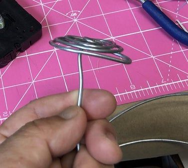 用猫粮罐头制作可爱迷你时钟教程-第6张图片-趣作屋 用猫粮罐头制作可爱迷你时钟教程-第6张图片-趣作屋