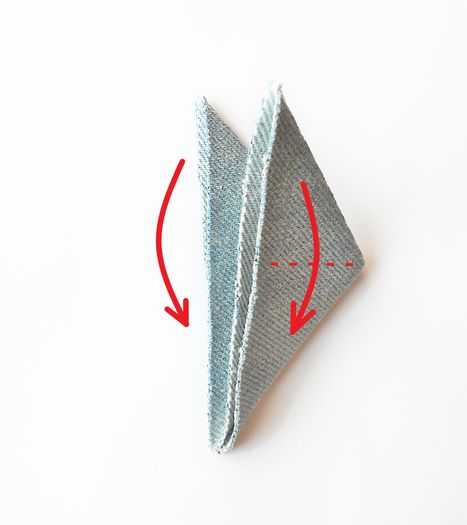 用旧牛仔布制作和平鸽胸针的折纸灵感教程-第8张图片-趣作屋