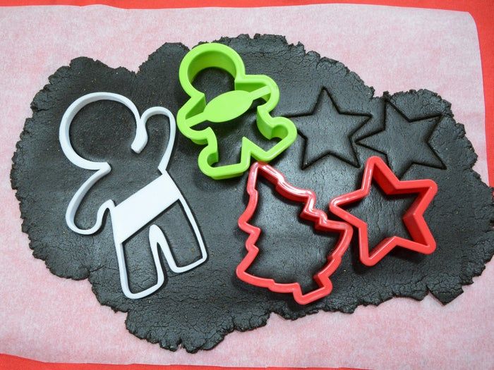 变废为宝：用毁掉的面团制作香料圣诞树装饰-第9张图片-趣作屋