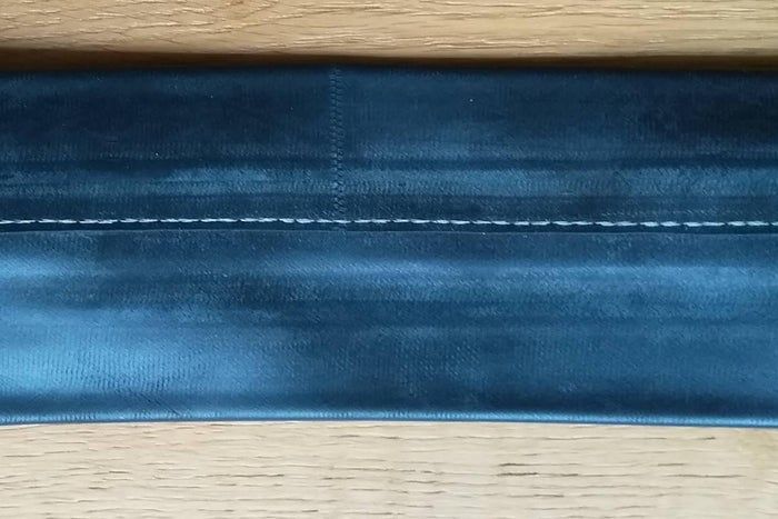 废旧自行车内胎制作拉链包教程-第22张图片-趣作屋