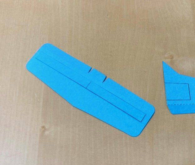 手工折纸滑翔机制作教程：零基础也能轻松上手-第12张图片-趣作屋