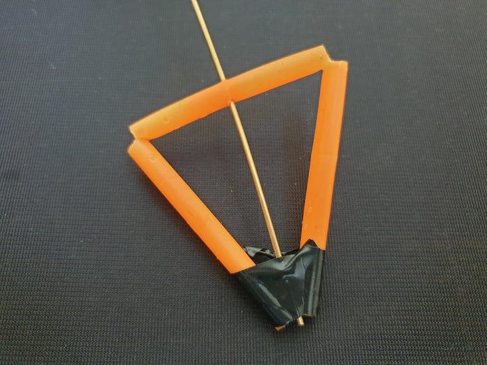 用吸管和卡纸自制离心力洒水器玩具,动手玩转物理课-第6张图片-趣作屋 用吸管和卡纸自制离心力洒水器玩具,动手玩转物理课-第6张图片-趣作屋