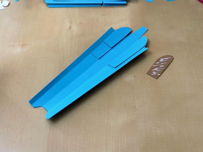 手工折纸滑翔机制作教程：零基础也能轻松上手-第5张图片-趣作屋