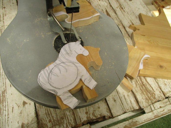 旧衣架变儿童益智玩具，低成本手工制作教程-第23张图片-趣作屋