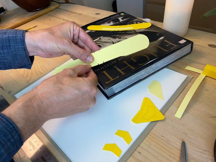 用废品动手做滑翔机,轻松搞定趣味手工制作-第16张图片-趣作屋 用废品动手做滑翔机,轻松搞定趣味手工制作-第16张图片-趣作屋