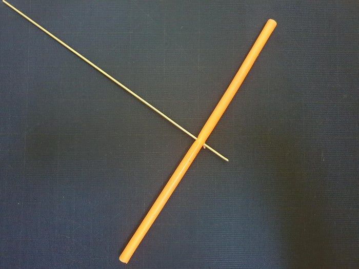 用吸管和卡纸自制离心力洒水器玩具,动手玩转物理课-第3张图片-趣作屋 用吸管和卡纸自制离心力洒水器玩具,动手玩转物理课-第3张图片-趣作屋