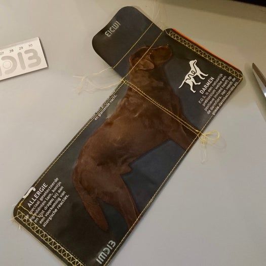 用狗粮袋制作超酷环保钱包教程-第18张图片-趣作屋