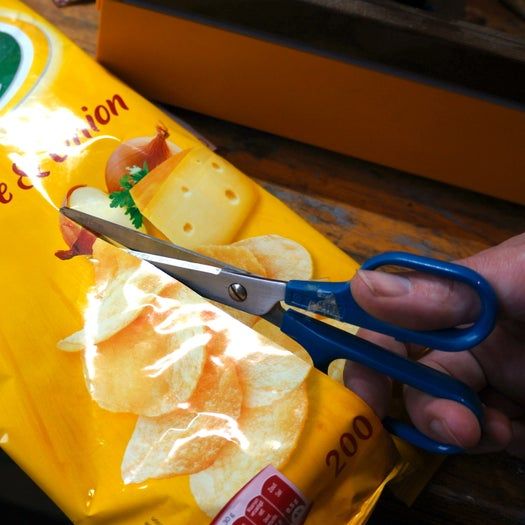 用薯片袋制作超简单免费钱包教程-第8张图片-趣作屋 用薯片袋制作超简单免费钱包教程-第8张图片-趣作屋