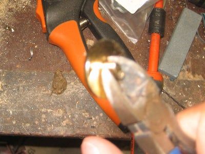 用纽扣装饰包包的创意DIY教程-第9张图片-趣作屋