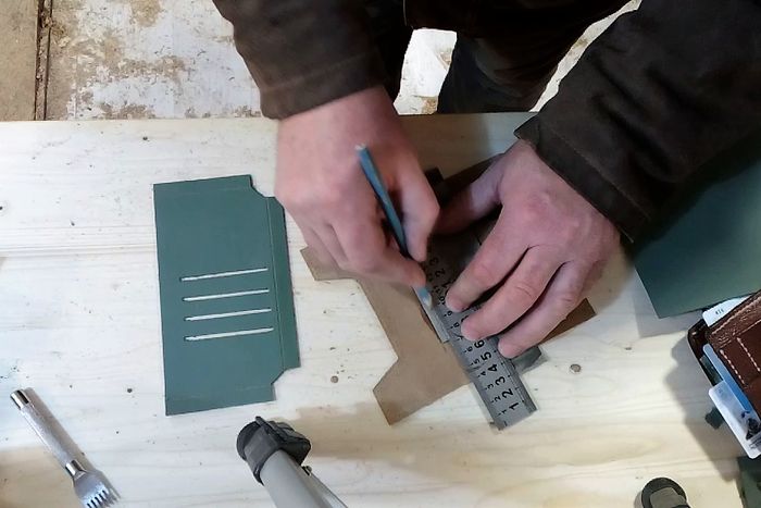 手工制作胡桃木钱包教程-第23张图片-趣作屋