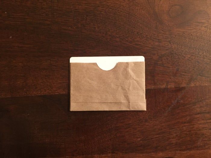 用回收纸袋制作绿色卡片保护套的简单教程-第12张图片-趣作屋