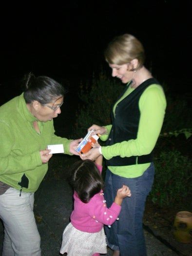 用咖啡袋制作环保又时尚的新型钱包-第28张图片-趣作屋