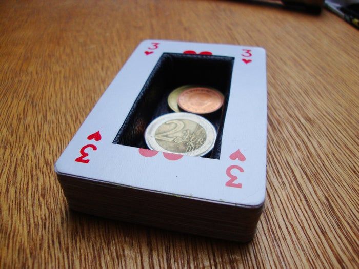 DIY带孔卡片包教程:隐藏备用现金的好方法-第20张图片-趣作屋 DIY带孔卡片包教程:隐藏备用现金的好方法-第20张图片-趣作屋