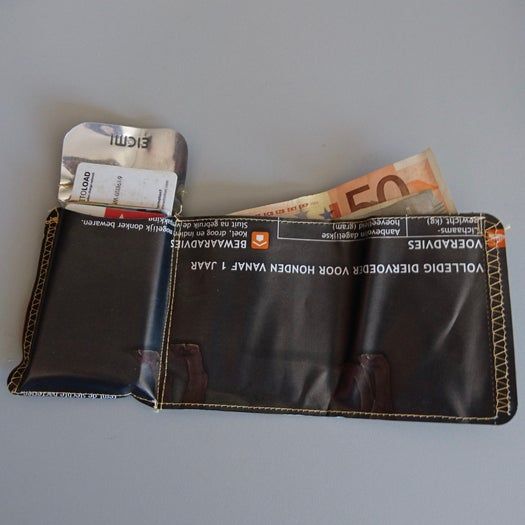 用狗粮袋制作超酷环保钱包教程-第24张图片-趣作屋