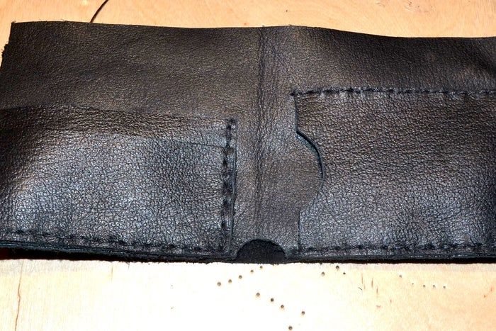 用皮革边角料制作经典双折皮夹教程-第26张图片-趣作屋 用皮革边角料制作经典双折皮夹教程-第26张图片-趣作屋