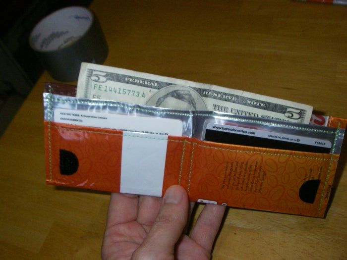 用咖啡袋制作环保又时尚的新型钱包-第1张图片-趣作屋